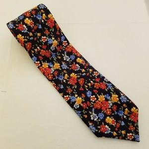Tuttle Golf Collection Necktie 100% silk